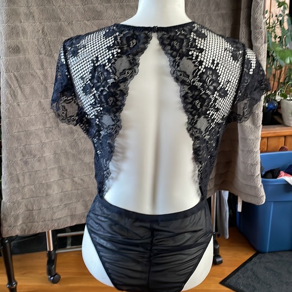 Sexy Full Lace Body Suit - Picture 3 of 3